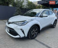 Белый Тойота C-HR, объемом двигателя 1.8 л и пробегом 38 тыс. км за 28900 $, фото 2 на Automoto.ua