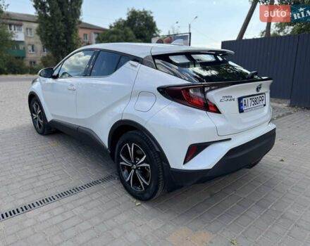 Белый Тойота C-HR, объемом двигателя 1.8 л и пробегом 38 тыс. км за 28900 $, фото 6 на Automoto.ua