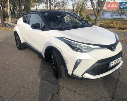 Білий Тойота C-HR, об'ємом двигуна 1.99 л та пробігом 34 тис. км за 30000 $, фото 5 на Automoto.ua