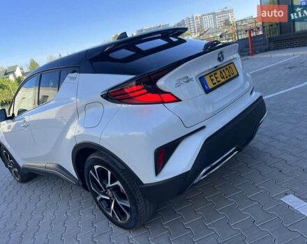 Белый Тойота C-HR, объемом двигателя 1.99 л и пробегом 27 тыс. км за 27500 $, фото 24 на Automoto.ua