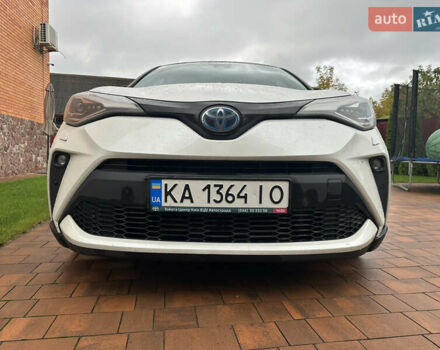Белый Тойота C-HR, объемом двигателя 1.99 л и пробегом 90 тыс. км за 29700 $, фото 7 на Automoto.ua