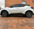 Белый Тойота C-HR, объемом двигателя 1.99 л и пробегом 90 тыс. км за 29700 $, фото 5 на Automoto.ua