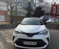Белый Тойота C-HR, объемом двигателя 1.99 л и пробегом 51 тыс. км за 30500 $, фото 1 на Automoto.ua