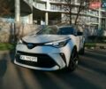 Белый Тойота C-HR, объемом двигателя 1.8 л и пробегом 31 тыс. км за 31000 $, фото 2 на Automoto.ua