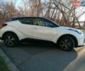 Белый Тойота C-HR, объемом двигателя 1.8 л и пробегом 31 тыс. км за 31000 $, фото 4 на Automoto.ua