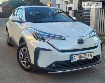 Білий Тойота C-HR, об'ємом двигуна 0 л та пробігом 9 тис. км за 25000 $, фото 10 на Automoto.ua