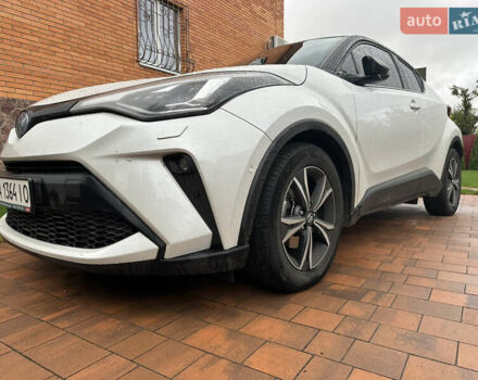 Белый Тойота C-HR, объемом двигателя 1.99 л и пробегом 90 тыс. км за 29700 $, фото 6 на Automoto.ua