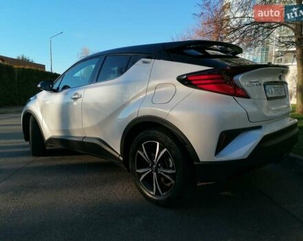 Белый Тойота C-HR, объемом двигателя 1.8 л и пробегом 31 тыс. км за 31000 $, фото 8 на Automoto.ua