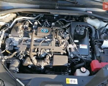 Белый Тойота C-HR, объемом двигателя 1.8 л и пробегом 31 тыс. км за 31000 $, фото 35 на Automoto.ua