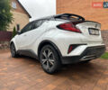 Белый Тойота C-HR, объемом двигателя 1.99 л и пробегом 90 тыс. км за 29700 $, фото 4 на Automoto.ua