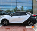 Тойота C-HR 2023 в Черкассах на Automoto.ua Белый Тойота C-HR, объемом двигателя 2 л и пробегом 18 тыс. км за 43173 $, фото 4 на Automoto.ua