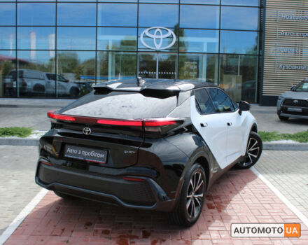 Тойота C-HR 2023 в Черкассах на Automoto.ua Белый Тойота C-HR, объемом двигателя 2 л и пробегом 18 тыс. км за 43173 $, фото 8 на Automoto.ua