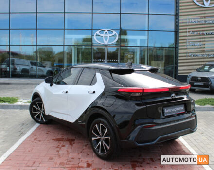 Тойота C-HR 2023 в Черкассах на Automoto.ua Белый Тойота C-HR, объемом двигателя 2 л и пробегом 18 тыс. км за 43173 $, фото 7 на Automoto.ua