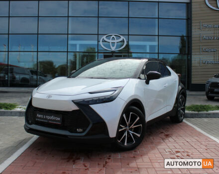 Тойота C-HR 2023 в Черкассах на Automoto.ua Белый Тойота C-HR, объемом двигателя 2 л и пробегом 18 тыс. км за 43173 $, фото 3 на Automoto.ua
