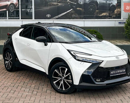 Білий Тойота C-HR, об'ємом двигуна 1.99 л та пробігом 17 тис. км за 43110 $, фото 2 на Automoto.ua