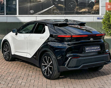 Білий Тойота C-HR, об'ємом двигуна 1.99 л та пробігом 17 тис. км за 43110 $, фото 6 на Automoto.ua