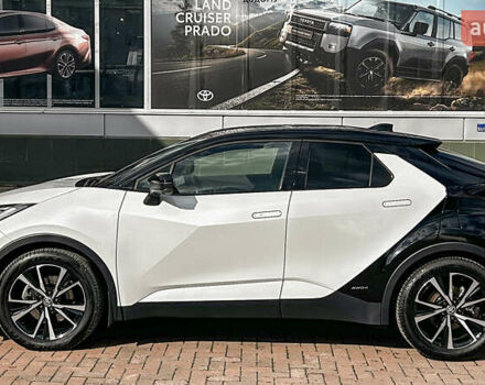 Білий Тойота C-HR, об'ємом двигуна 1.99 л та пробігом 17 тис. км за 43110 $, фото 4 на Automoto.ua