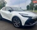 Белый Тойота C-HR, объемом двигателя 2 л и пробегом 14 тыс. км за 40900 $, фото 2 на Automoto.ua