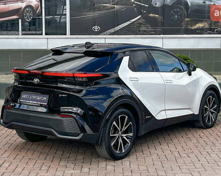 Білий Тойота C-HR, об'ємом двигуна 1.99 л та пробігом 17 тис. км за 43110 $, фото 5 на Automoto.ua