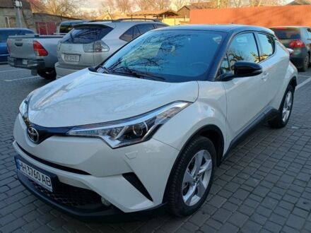 Білий Тойота C-HR, об'ємом двигуна 0.12 л та пробігом 62 тис. км за 21600 $, фото 1 на Automoto.ua