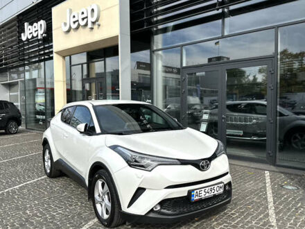 Тойота C-HR 2017 в Днепре (Днепропетровске) на Automoto.ua Белый Тойота C-HR, объемом двигателя 1.2 л и пробегом 140 тыс. км за 17500 $, фото 1 на Automoto.ua