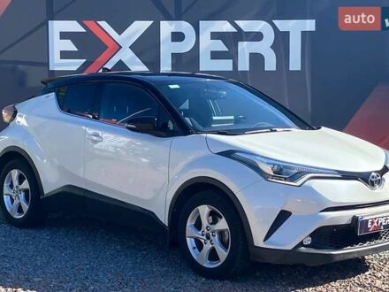 Тойота C-HR 2017 в Львове на Automoto.ua Белый Тойота C-HR, объемом двигателя 1.2 л и пробегом 76 тыс. км за 20490 $, фото 1 на Automoto.ua