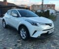 Білий Тойота C-HR, об'ємом двигуна 1.2 л та пробігом 12 тис. км за 27800 $, фото 1 на Automoto.ua