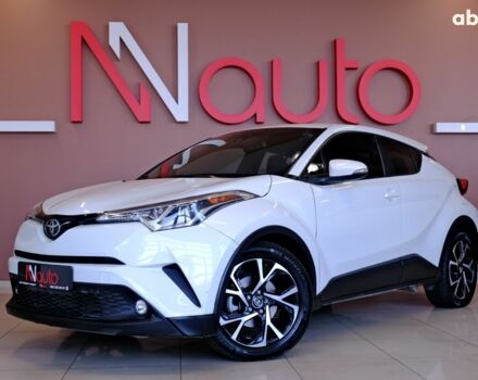 Белый Тойота C-HR, объемом двигателя 2 л и пробегом 94 тыс. км за 16900 $, фото 1 на Automoto.ua
