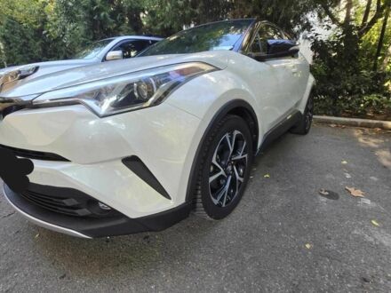 Тойота C-HR 2017 в Виннице на Automoto.ua Белый Тойота C-HR, объемом двигателя 2 л и пробегом 98 тыс. км за 11200 $, фото 1 на Automoto.ua