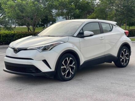 Белый Тойота C-HR, объемом двигателя 2 л и пробегом 80 тыс. км за 14500 $, фото 1 на Automoto.ua