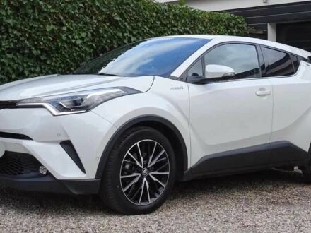 Білий Тойота C-HR, об'ємом двигуна 1.8 л та пробігом 70 тис. км за 14000 $, фото 1 на Automoto.ua