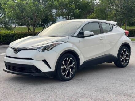 Білий Тойота C-HR, об'ємом двигуна 2 л та пробігом 79 тис. км за 16500 $, фото 1 на Automoto.ua