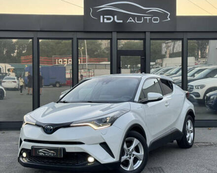 Білий Тойота C-HR, об'ємом двигуна 1.8 л та пробігом 76 тис. км за 26300 $, фото 1 на Automoto.ua
