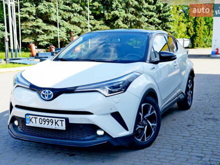 Тойота C-HR 2018 в Ивано-Франковске на Automoto.ua Белый Тойота C-HR, объемом двигателя 1.8 л и пробегом 77 тыс. км за 23800 $, фото 1 на Automoto.ua