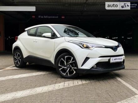 Белый Тойота C-HR, объемом двигателя 1.99 л и пробегом 22 тыс. км за 22490 $, фото 1 на Automoto.ua