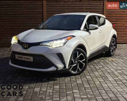 Белый Тойота C-HR, объемом двигателя 2 л и пробегом 46 тыс. км за 22000 $, фото 1 на Automoto.ua