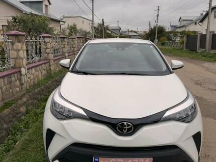 Тойота C-HR 2019 в Ивано-Франковске на Automoto.ua Белый Тойота C-HR, объемом двигателя 2 л и пробегом 91 тыс. км за 19900 $, фото 1 на Automoto.ua