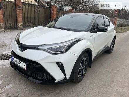 Тойота C-HR 2019 в Киеве на Automoto.ua Белый Тойота C-HR, объемом двигателя 2 л и пробегом 36 тыс. км за 32500 $, фото 1 на Automoto.ua