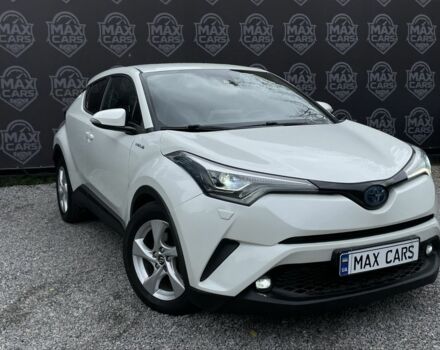 Тойота C-HR 2019 у Києві на Automoto.ua Білий Тойота C-HR, об'ємом двигуна 1.8 л та пробігом 70 тис. км за 22500 $, фото 1 на Automoto.ua