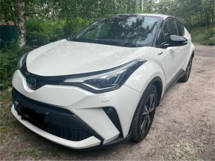 Белый Тойота C-HR, объемом двигателя 2 л и пробегом 26 тыс. км за 29999 $, фото 1 на Automoto.ua