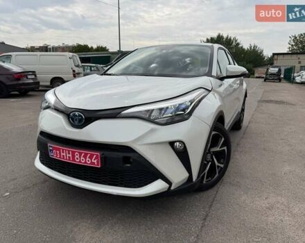 Білий Тойота C-HR, об'ємом двигуна 1.8 л та пробігом 35 тис. км за 17500 $, фото 1 на Automoto.ua