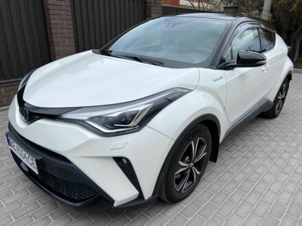 Білий Тойота C-HR, об'ємом двигуна 2 л та пробігом 73 тис. км за 26900 $, фото 1 на Automoto.ua