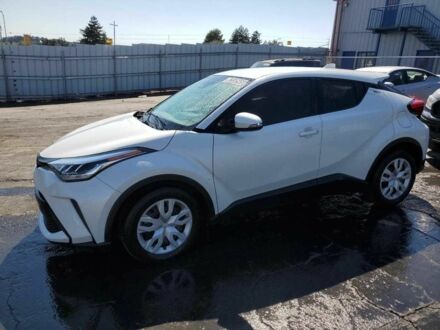 Тойота C-HR 2020 в Полтаве на Automoto.ua Белый Тойота C-HR, объемом двигателя 2 л и пробегом 85 тыс. км за 6900 $, фото 1 на Automoto.ua