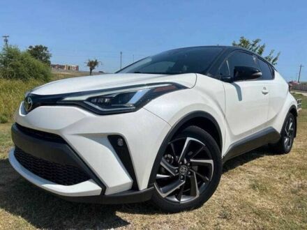 Белый Тойота C-HR, объемом двигателя 2 л и пробегом 57 тыс. км за 6300 $, фото 1 на Automoto.ua