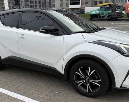 Білий Тойота C-HR, об'ємом двигуна 1.2 л та пробігом 24 тис. км за 25000 $, фото 1 на Automoto.ua