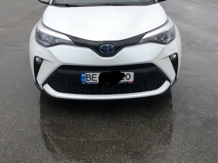 Тойота C-HR 2021 в Софіївська Борщагівка на Automoto.ua Белый Тойота C-HR, объемом двигателя 2 л и пробегом 36 тыс. км за 28800 $, фото 1 на Automoto.ua
