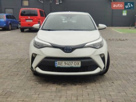 Белый Тойота C-HR, объемом двигателя 1.8 л и пробегом 86 тыс. км за 28000 $, фото 1 на Automoto.ua