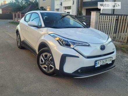 Белый Тойота C-HR, объемом двигателя 0 л и пробегом 9 тыс. км за 25000 $, фото 1 на Automoto.ua