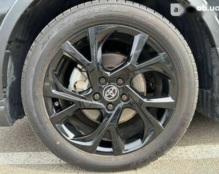 Чорний Тойота C-HR, об'ємом двигуна 2 л та пробігом 8 тис. км за 26900 $, фото 13 на Automoto.ua