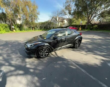 Чорний Тойота C-HR, об'ємом двигуна 2 л та пробігом 100 тис. км за 15000 $, фото 1 на Automoto.ua